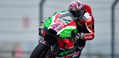 Aleix Espargaro Tercepat Lawan Motor Superbike thumbnail